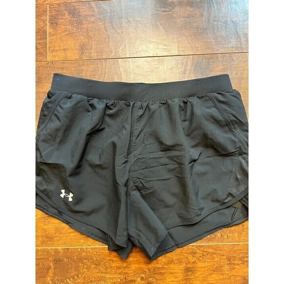 Under Armor Fly By 2.0 Black Short Active NWT Sz M - Picture 1 of 4
